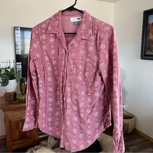 Lightweight Gap button down